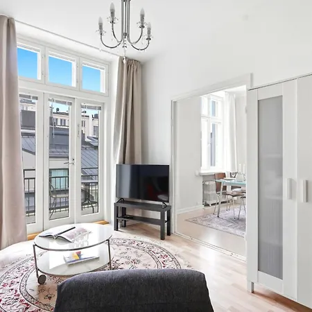 Luxhousing With Balcony Appartement