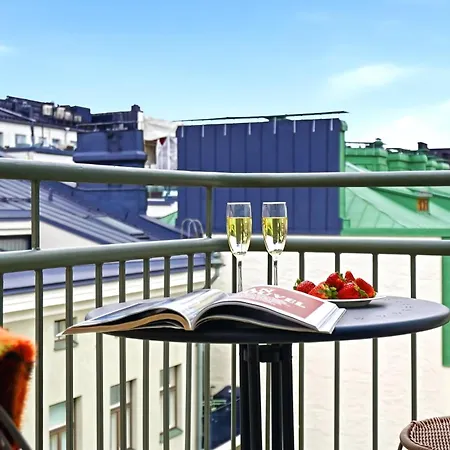 Luxhousing With Balcony *
