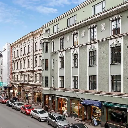Luxhousing With Balcony Apartment *