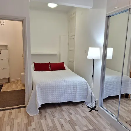 Luxhousing With Balcony דירה הלסינקי