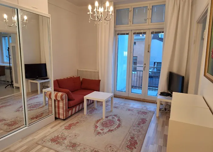 Luxhousing With Balcony * הלסינקי